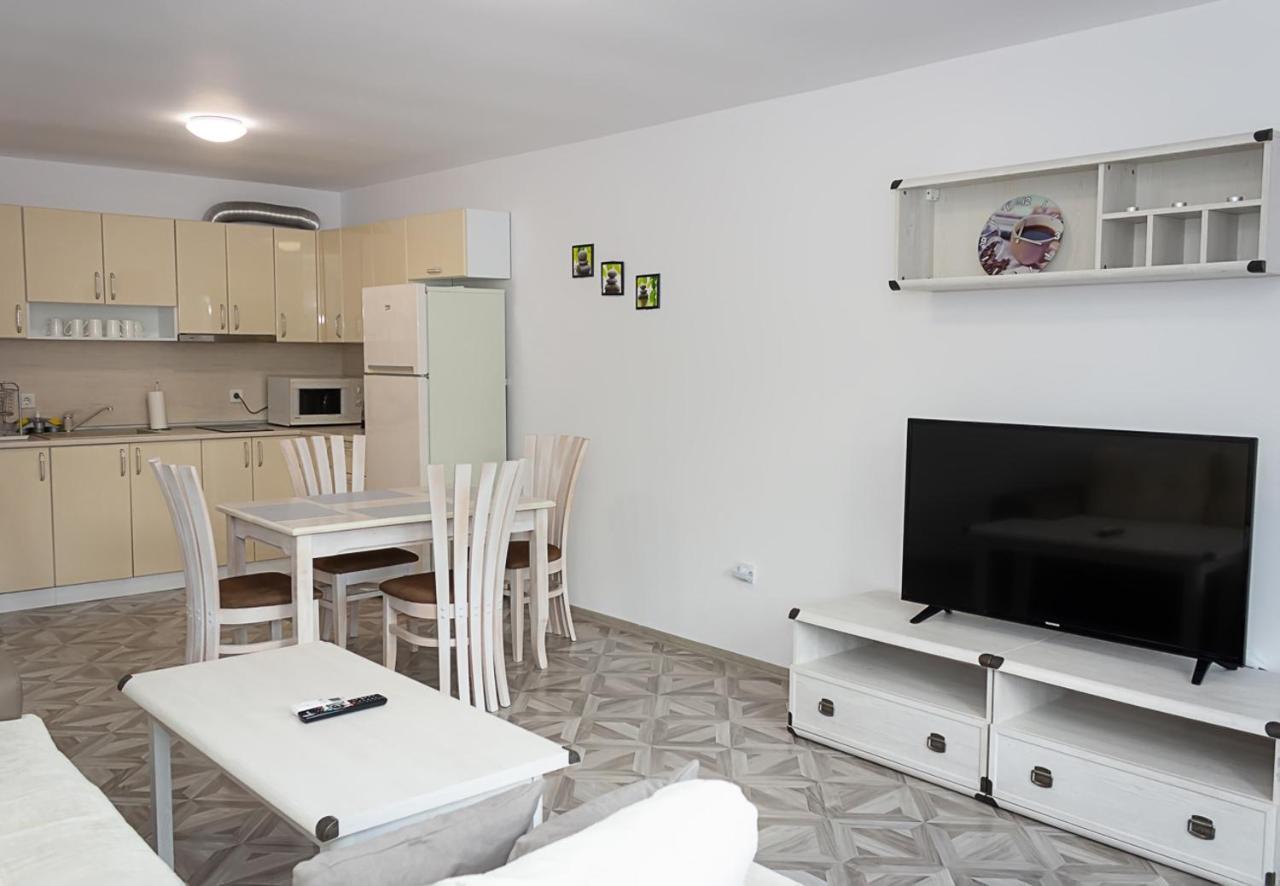Apartment Lilia Kavarna Exterior photo