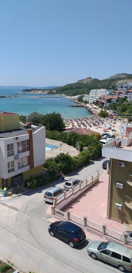 Apartment Lilia Kavarna Exterior photo